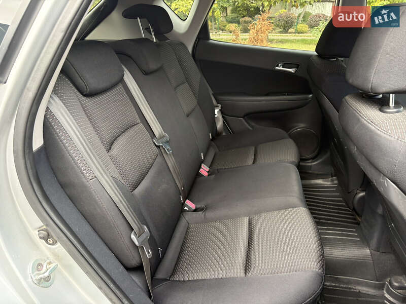 Хэтчбек Hyundai i30 2008 в Киеве