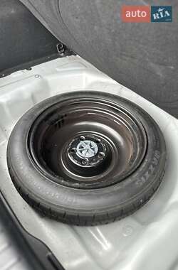 Хэтчбек Hyundai i30 2009 в 
