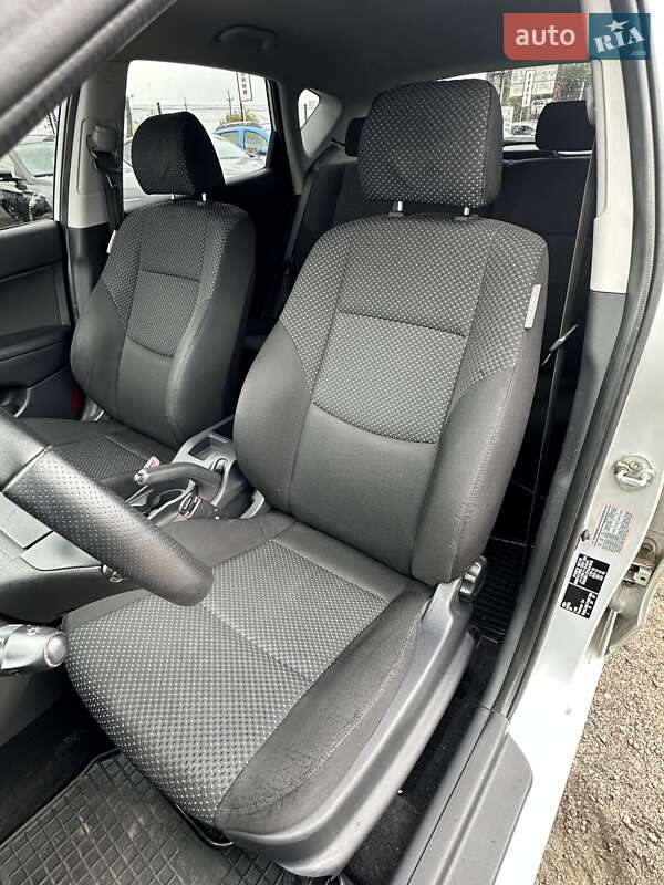 Хэтчбек Hyundai i30 2009 в Белогородке