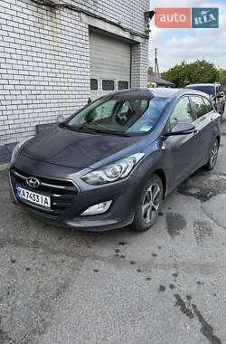 Универсал Hyundai i30 2015 в Днепре