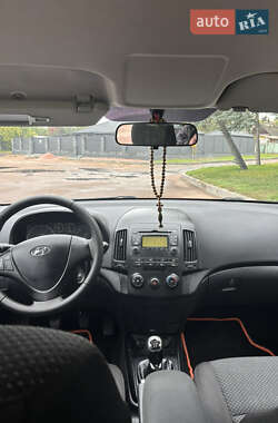 Универсал Hyundai i30 2010 в 