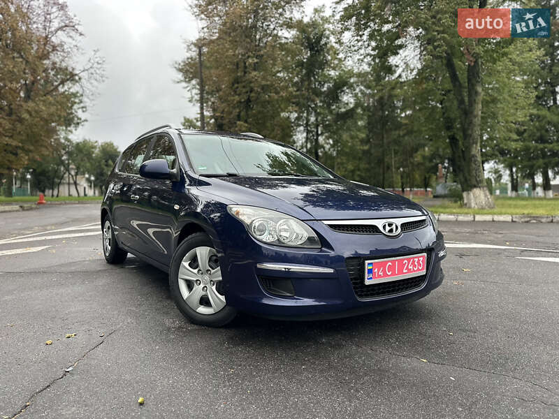 Универсал Hyundai i30 2010 в Виннице