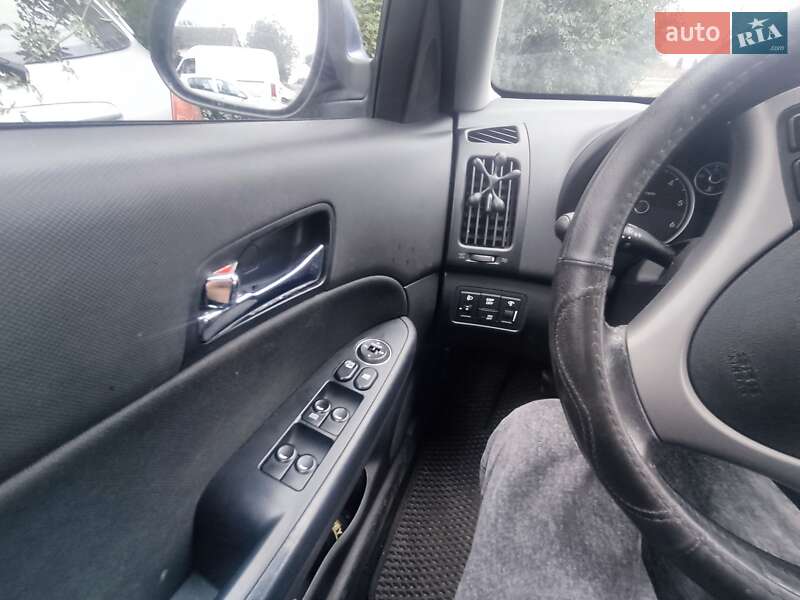 Універсал Hyundai i30 2010 в Рівному