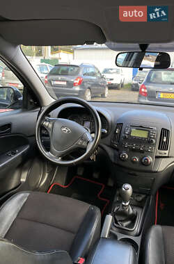 Универсал Hyundai i30 2009 в 