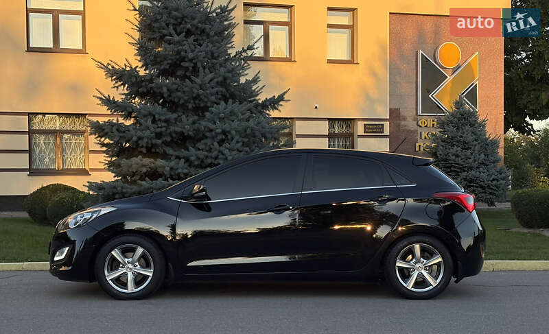 Хэтчбек Hyundai i30 2012 в Кременчуге
