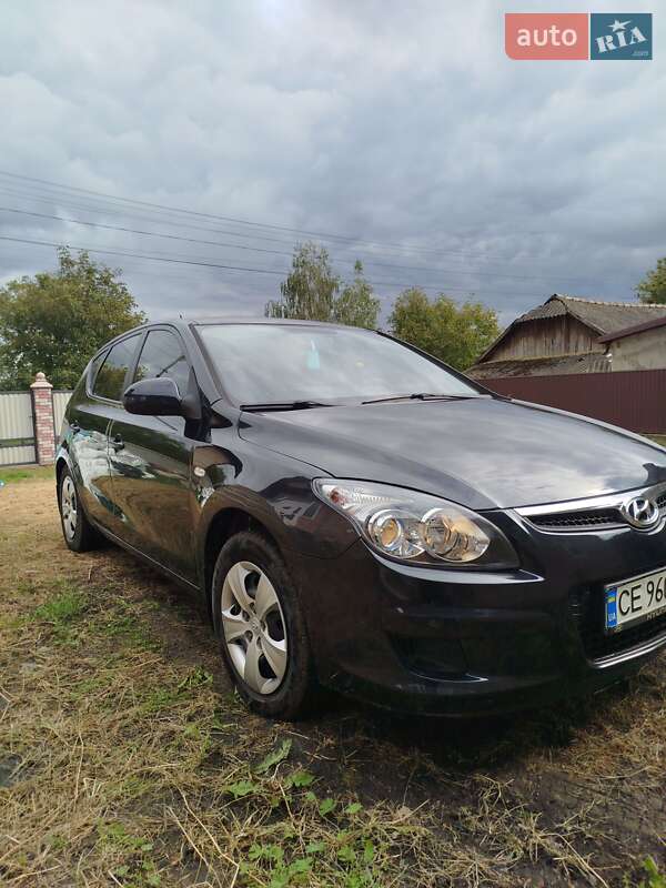 Хэтчбек Hyundai i30 2009 в Кицмани