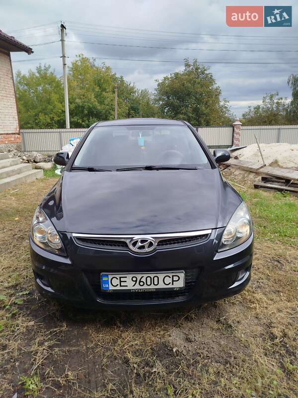 Хэтчбек Hyundai i30 2009 в Кицмани