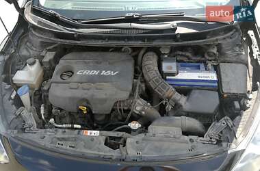 Универсал Hyundai i30 2013 в Стрые