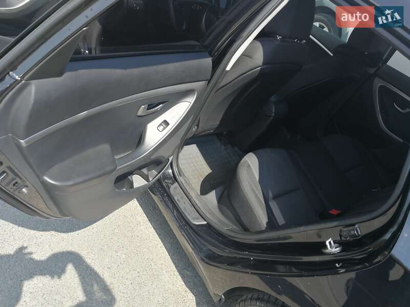 Универсал Hyundai i30 2013 в Стрые