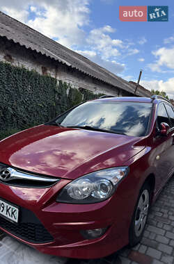 Универсал Hyundai i30 2011 в 
