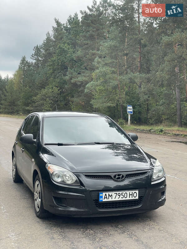 Хетчбек Hyundai i30 2009 в Житомирі