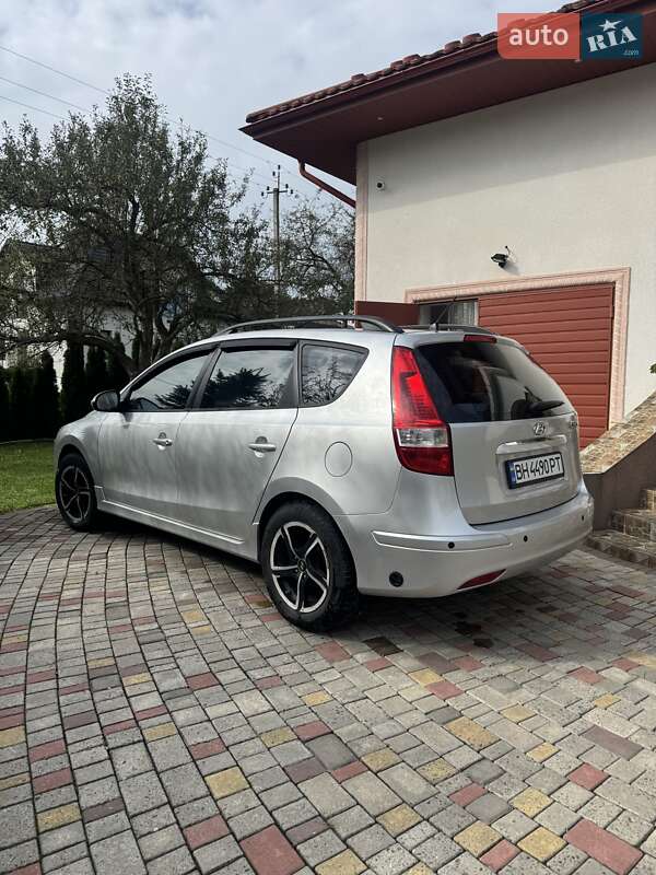 Универсал Hyundai i30 2012 в Ивано-Франковске фото 3 Универсал Hyundai i30 2012 в Ивано-Франковске