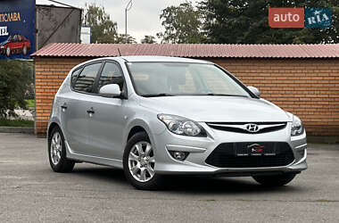 Хэтчбек Hyundai i30 2010 в Тернополе