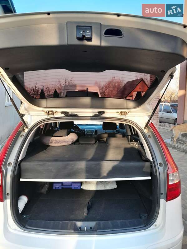 Универсал Hyundai i30 2012 в Киеве