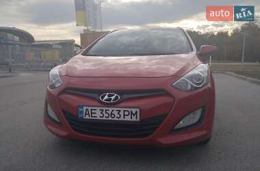 Універсал Hyundai i30 2013 в Дніпрі