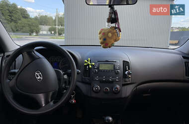 Хэтчбек Hyundai i30 2009 в 
