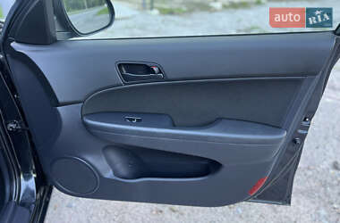 Хэтчбек Hyundai i30 2009 в 