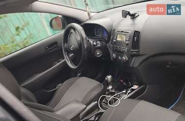 Универсал Hyundai i30 2010 в 