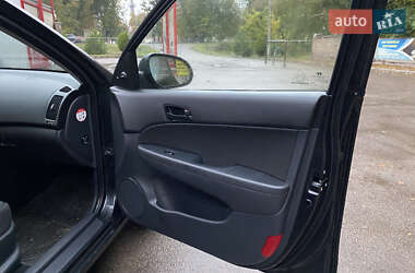 Хэтчбек Hyundai i30 2009 в 