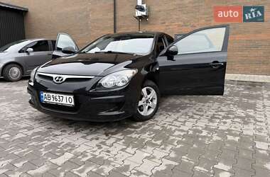 Хэтчбек Hyundai i30 2009 в 