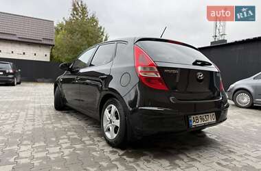 Хэтчбек Hyundai i30 2009 в 
