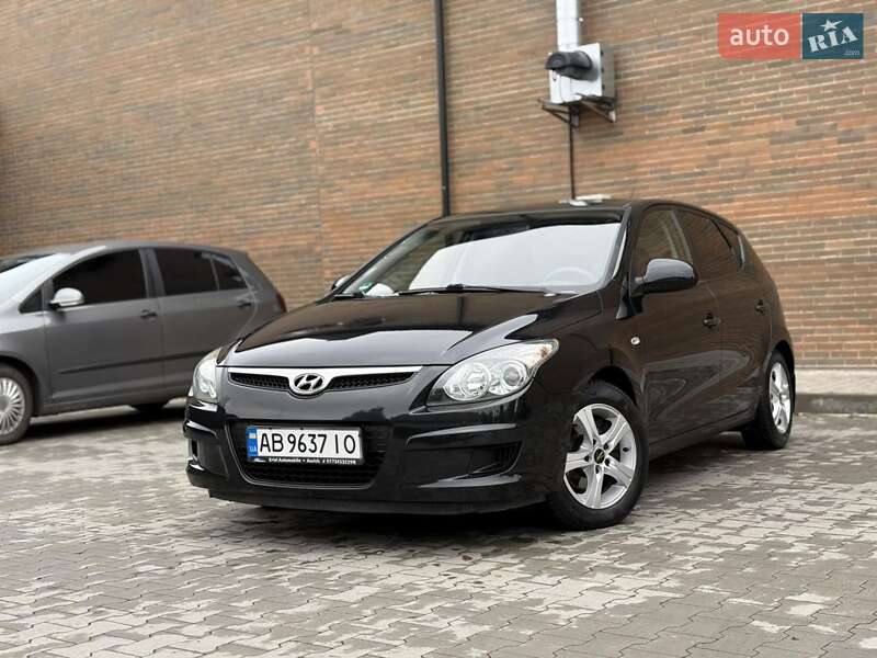 Хэтчбек Hyundai i30 2009 в Казатине