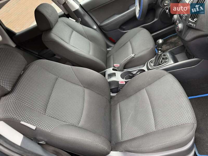 Хэтчбек Hyundai i30 2009 в Казатине