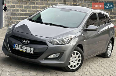 Универсал Hyundai i30 2013 в Надворной