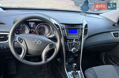 Хэтчбек Hyundai i30 2012 в 
