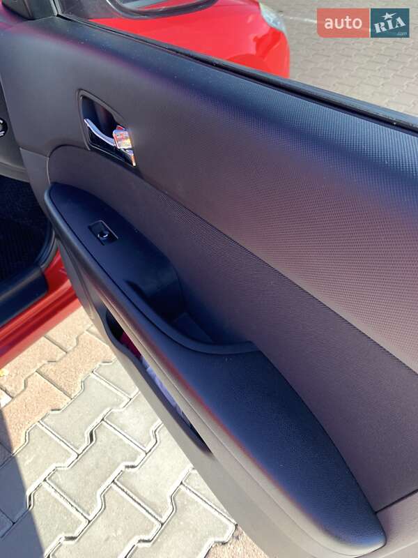 Хэтчбек Hyundai i30 2008 в Житомире