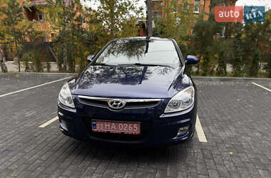 Хэтчбек Hyundai i30 2008 в 