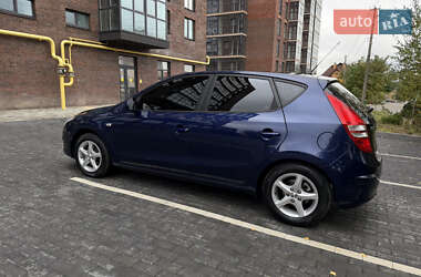 Хэтчбек Hyundai i30 2008 в 
