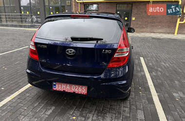 Хэтчбек Hyundai i30 2008 в 