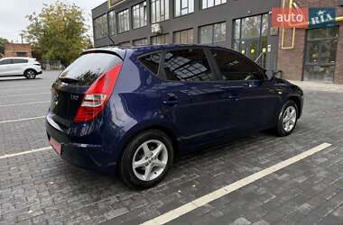 Хэтчбек Hyundai i30 2008 в 