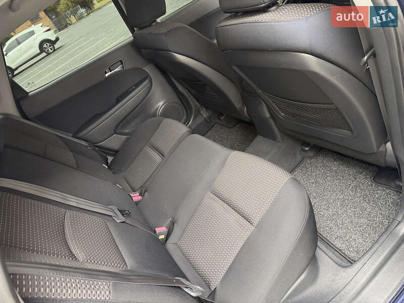 Хэтчбек Hyundai i30 2008 в Полтаве