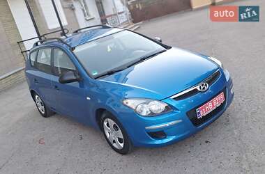 Универсал Hyundai i30 2010 в 