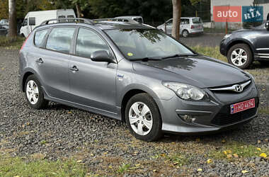 Универсал Hyundai i30 2010 в 