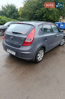 Хэтчбек Hyundai i30 2009 в 