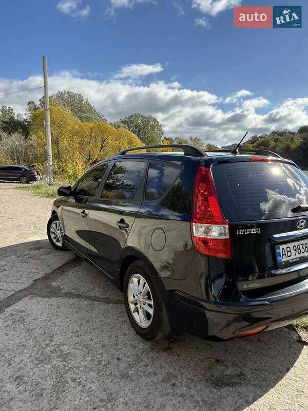 Универсал Hyundai i30 2011 в Виннице