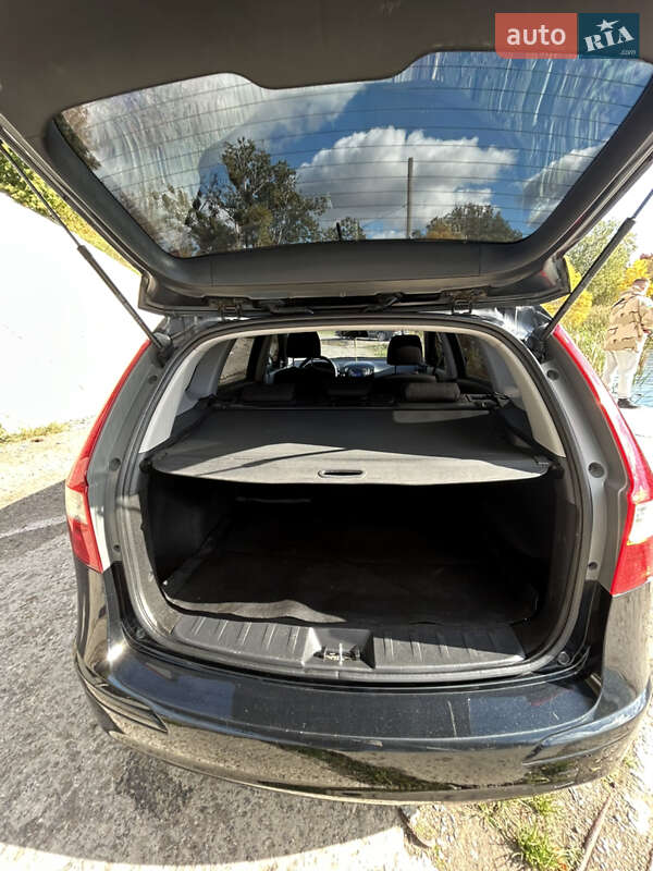 Универсал Hyundai i30 2011 в Виннице