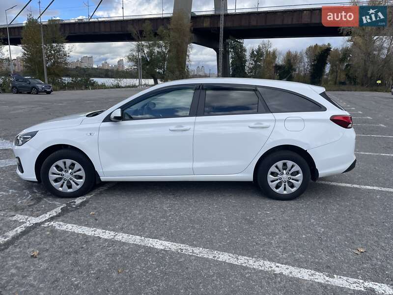 Универсал Hyundai i30 2020 в Киеве
