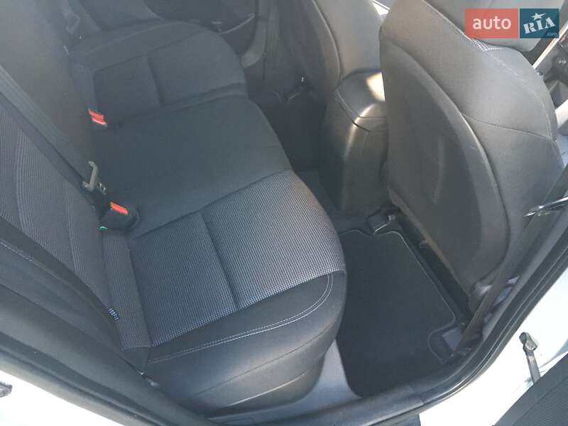 Хэтчбек Hyundai i30 2012 в Одессе фото 27 Хэтчбек Hyundai i30 2012 в Одессе