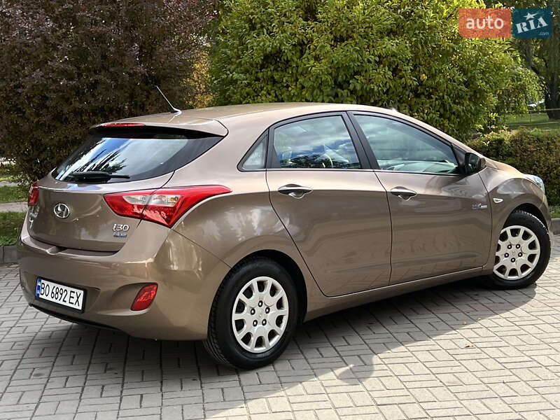 Хетчбек Hyundai i30 2014 в Тернополі