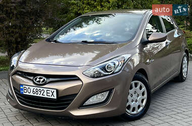 Хэтчбек Hyundai i30 2014 в 