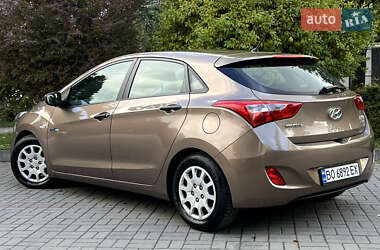 Хэтчбек Hyundai i30 2014 в 