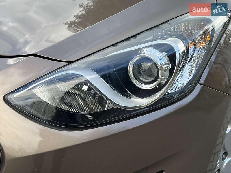 Хетчбек Hyundai i30 2014 в Тернополі
