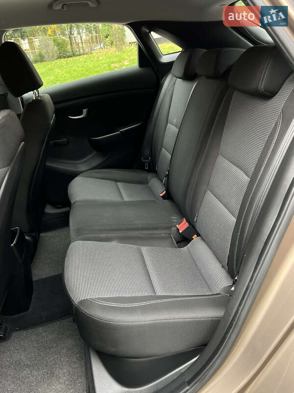 Хетчбек Hyundai i30 2014 в Тернополі
