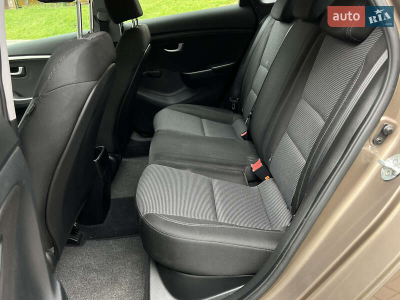Хетчбек Hyundai i30 2014 в Тернополі