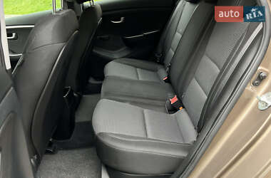 Хэтчбек Hyundai i30 2014 в 