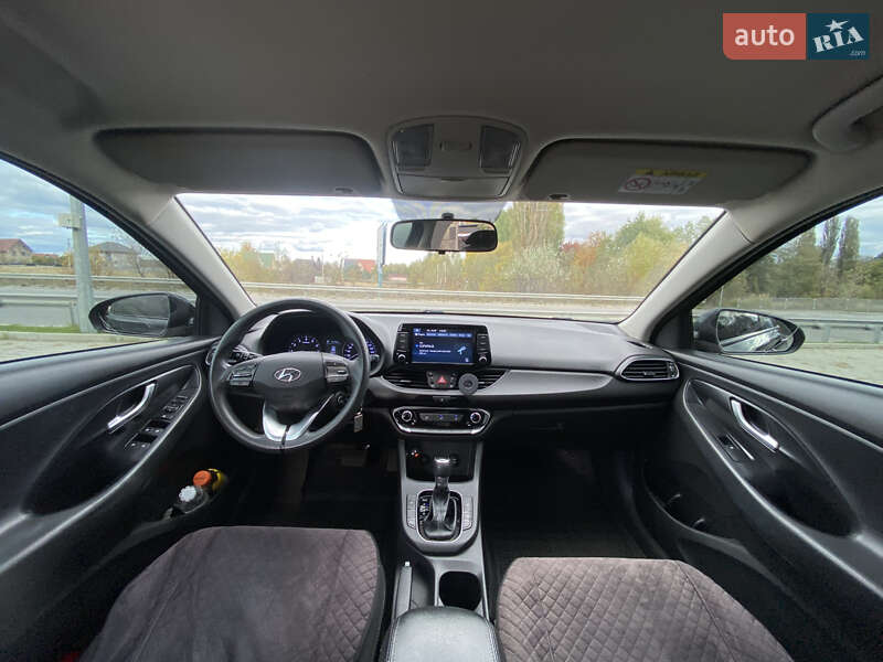 Хэтчбек Hyundai i30 2020 в Киеве